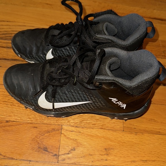 Nike football cleats 3 strap closure little boys - Picture 2 of 5